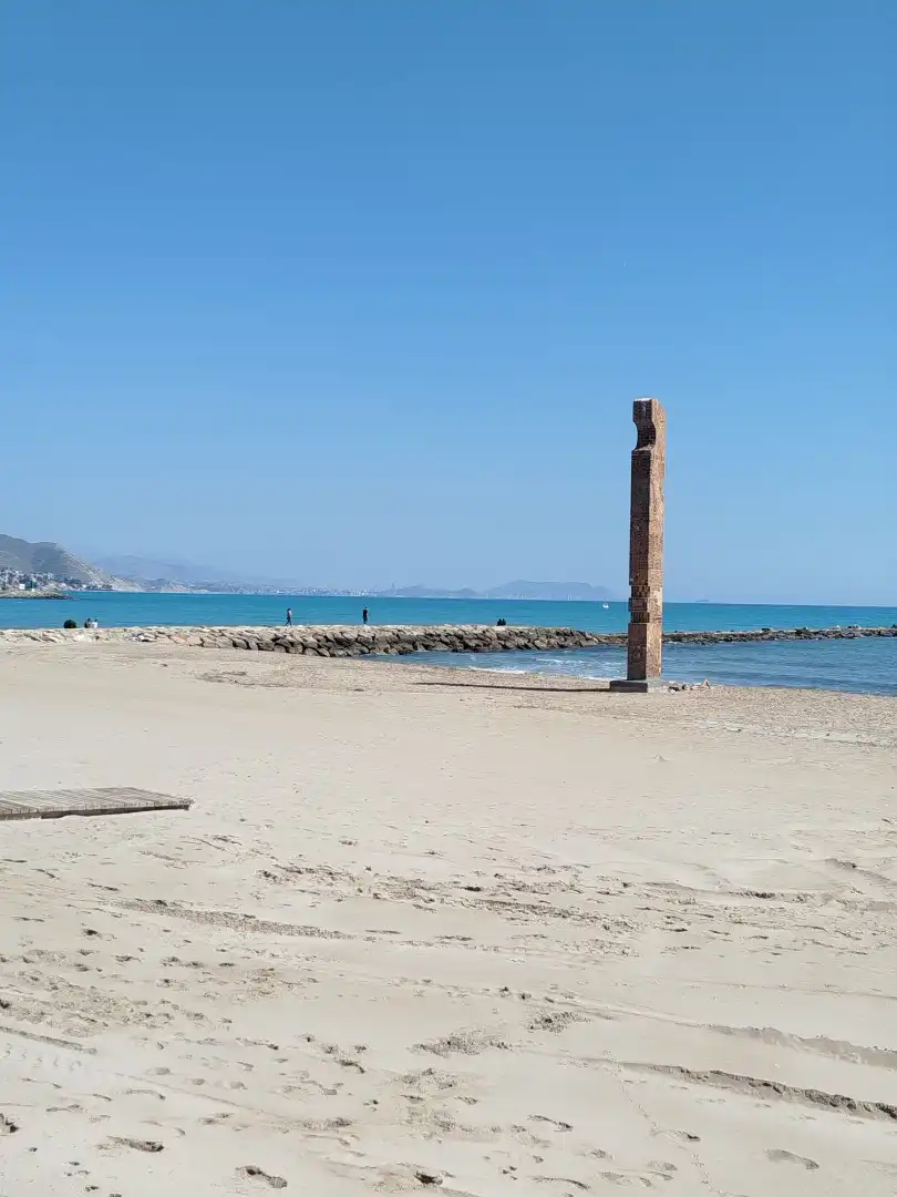 Vista exterior de Pis en venda en El Campello amb Moblat i Balcó
