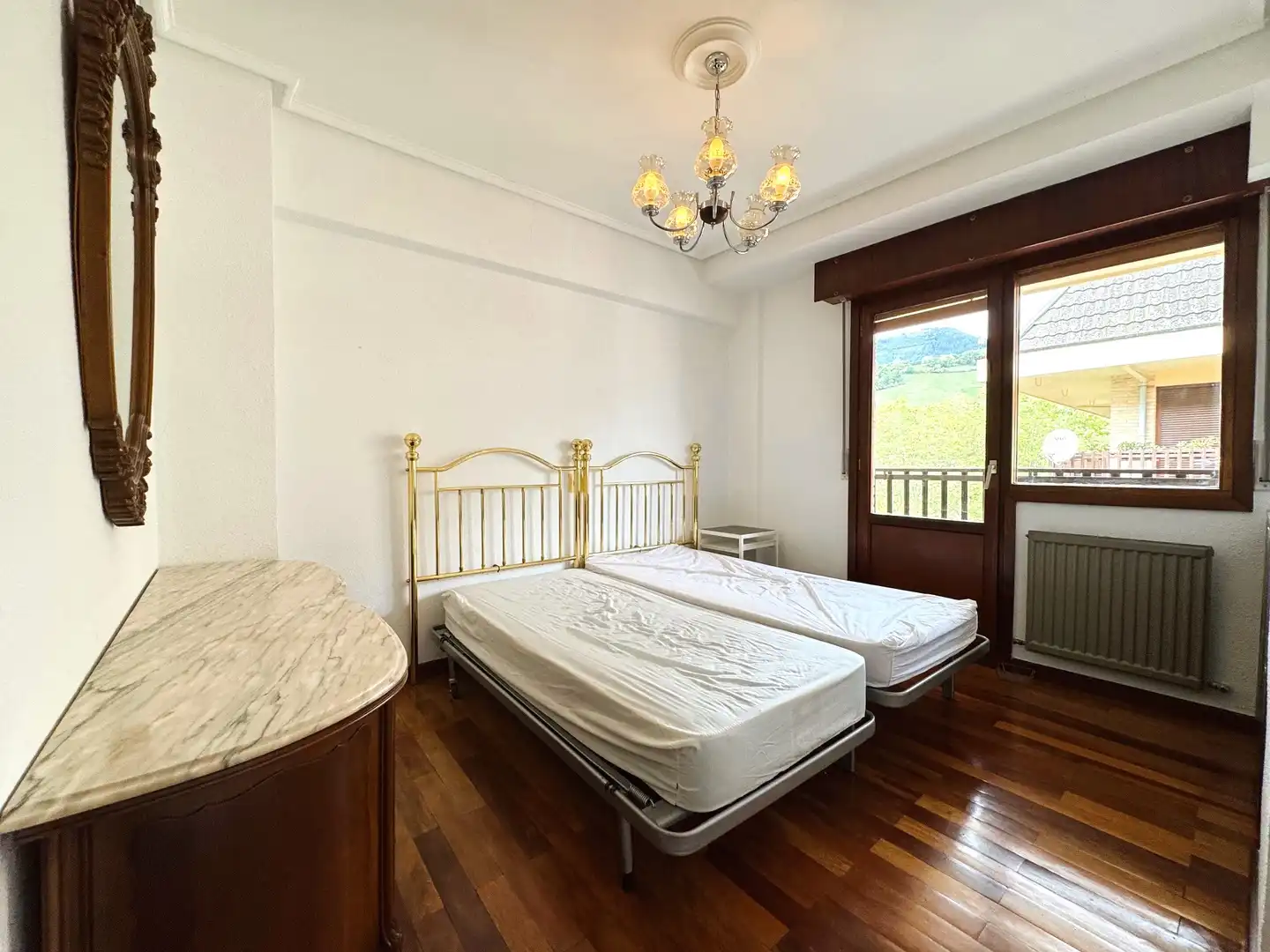 Schlafzimmer von Wohnung zum Verkauf in Artziniega mit Heizung, Privatgarten und Parkett