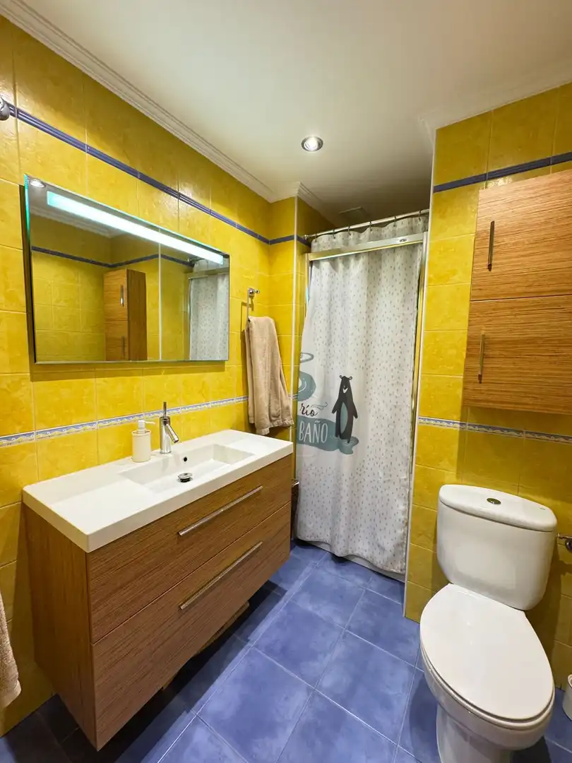 Baño de Piso en venta en Benavente con Calefacción y Trastero