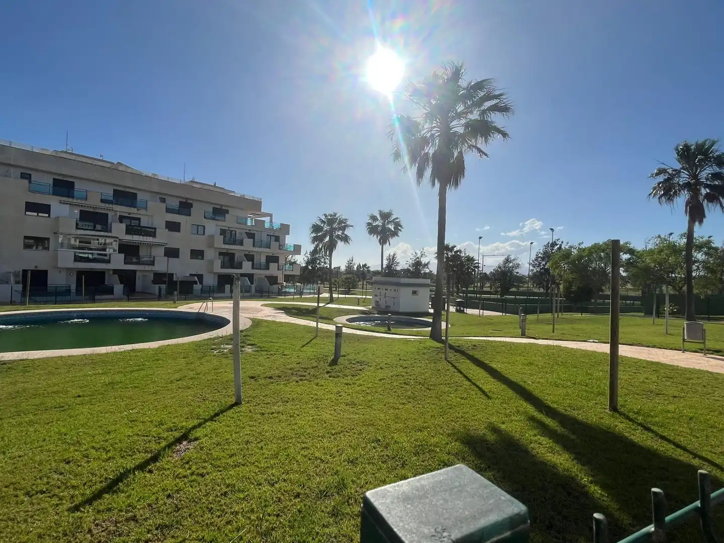 Vista exterior de Planta baja en venta en Almería con Aire acondicionado, Jardín privado y Terraza