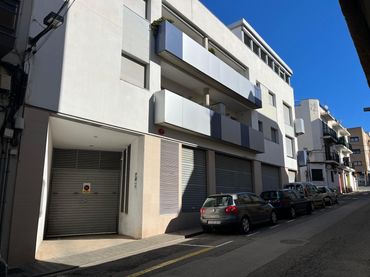 Apartment with lift for sale in Carrer Pare Claret 42 0 1 2 42