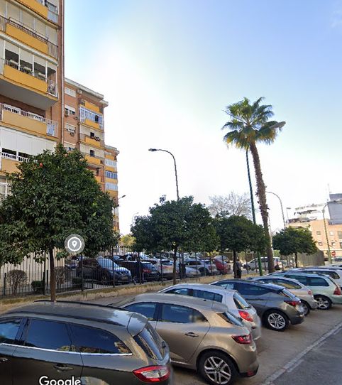 Foto 2 de Piso en venta en Calle Nescania, Juan XXIII - Rochelambert, Sevilla Capital