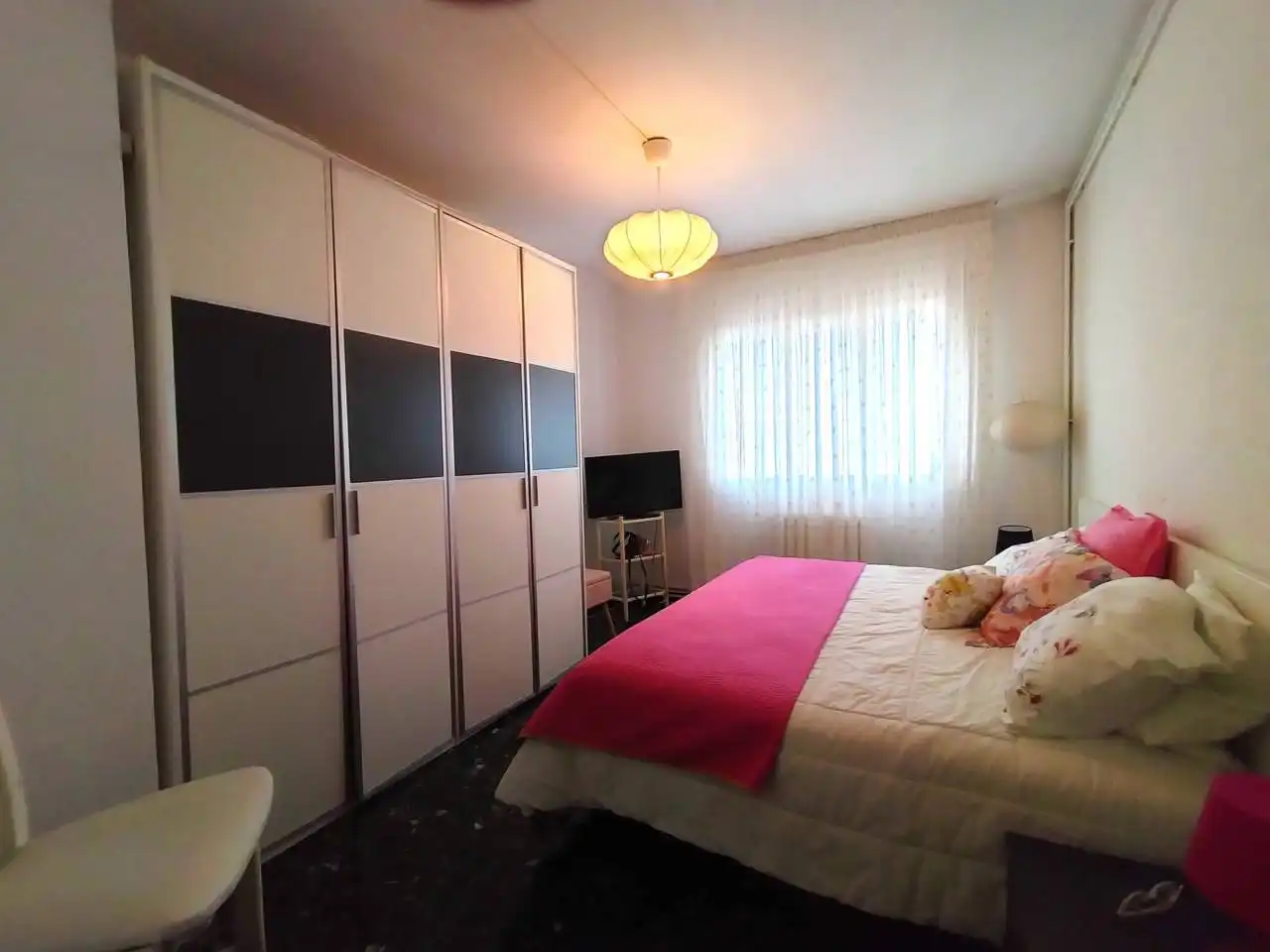 Dormitori de Casa o xalet en venda en Terrassa amb Aire condicionat i Terrassa
