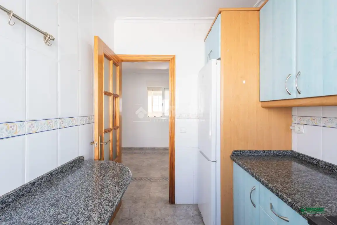 Cocina de Piso en venta en Almería con Terraza