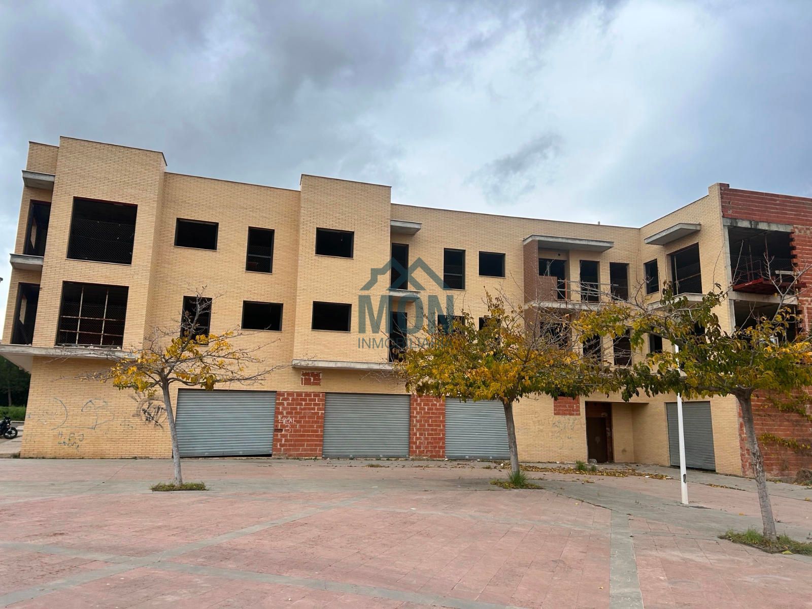 Vista exterior de Edifici en venda en Cheste