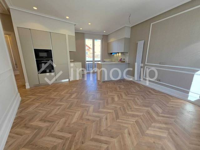 Piso en Venta en CALLE CORRALES DE MONROY en Barrio del Centro