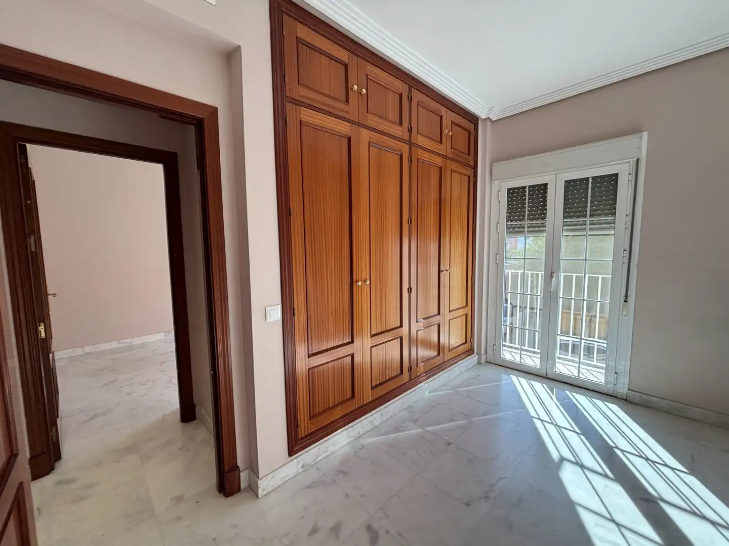 Detached homes for sale in Almensilla  with Air Conditioner, Private garden and Terrace