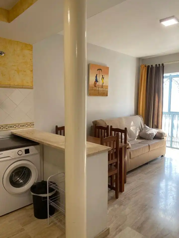 Living room of Flat for rent in Dos Hermanas  with Air Conditioner and Furnished
