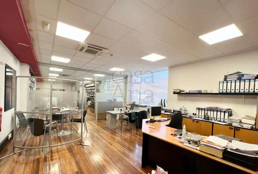 Office space with lift for sale in Gran Vía de Don Diego López de Haro 17, imagen 17