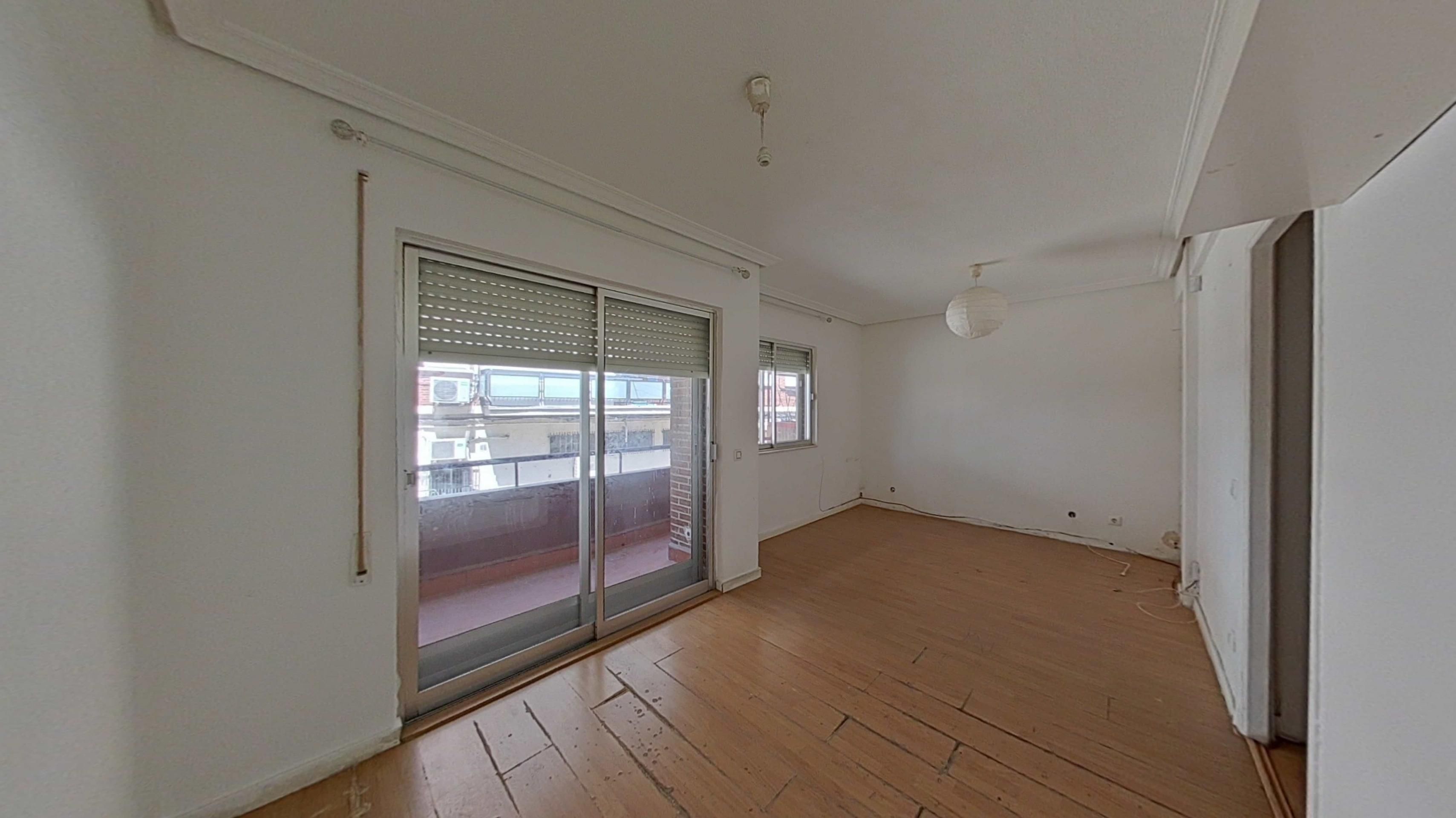 Dormitori de Apartament en venda en  Madrid Capital