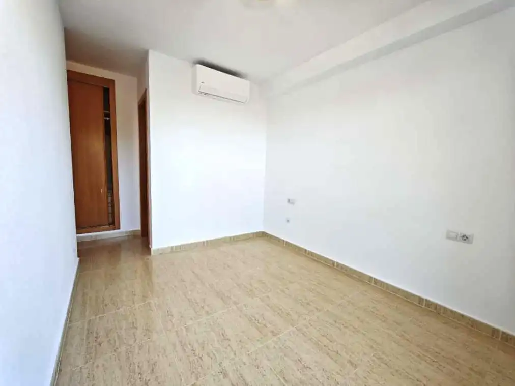 Appartamento con piscina in affitto a Avenida Avenida de Escandinavia, imagen 16