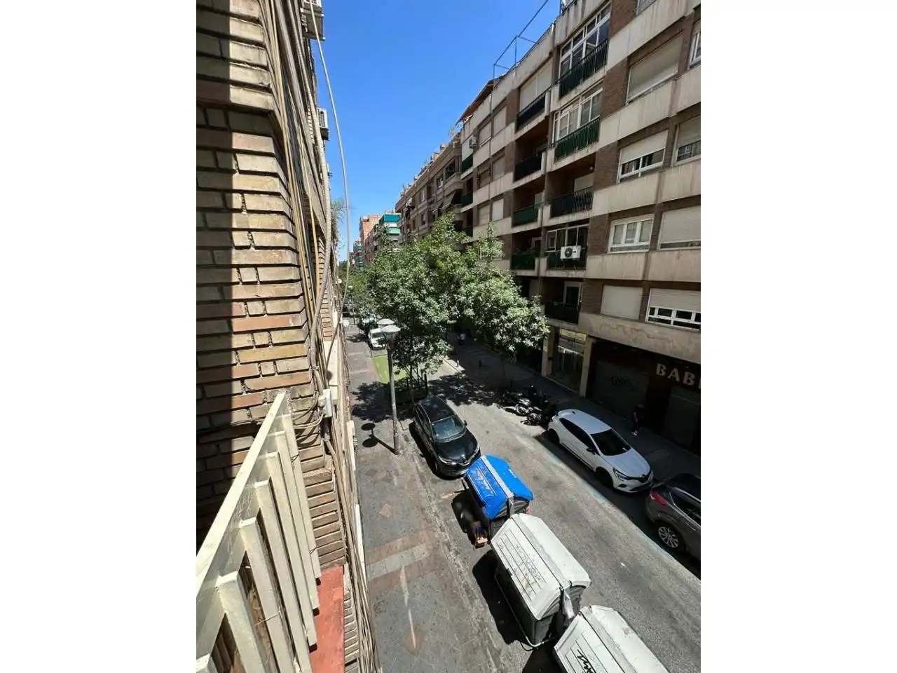 Außenansicht von Wohnung zur Miete in Granada mit Möbliert und Balkon