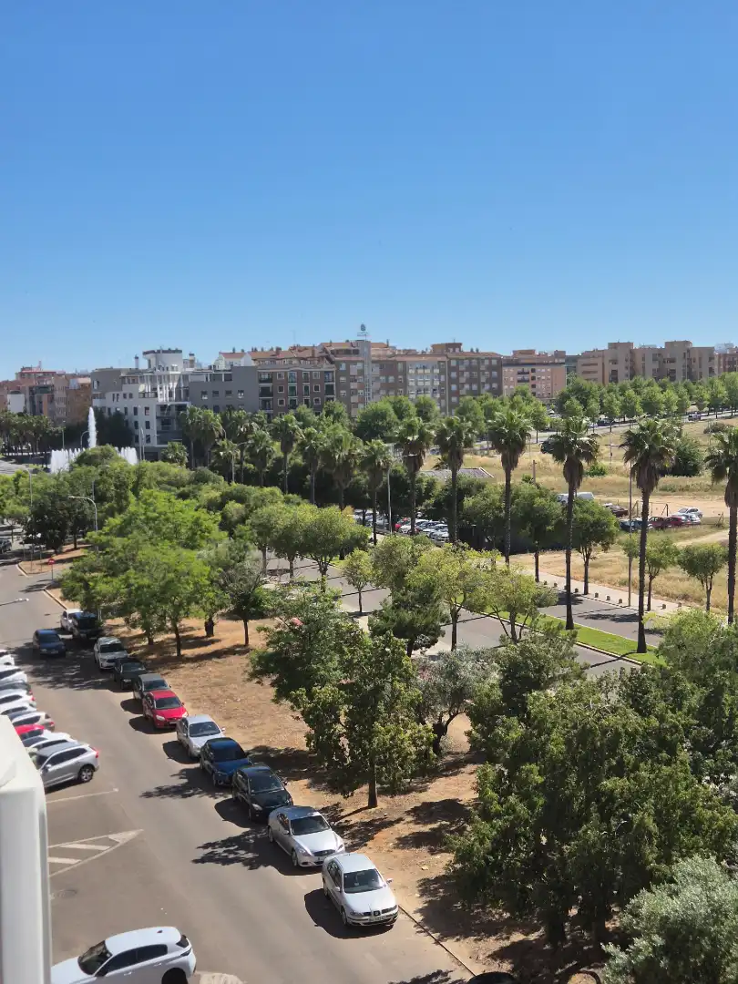 Exterior view of Flat for rent in Badajoz  with Air Conditioner, Parquet flooring and Furnished