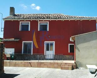 Exterior view of House or chalet for sale in Pajares de los Oteros  with Private garden