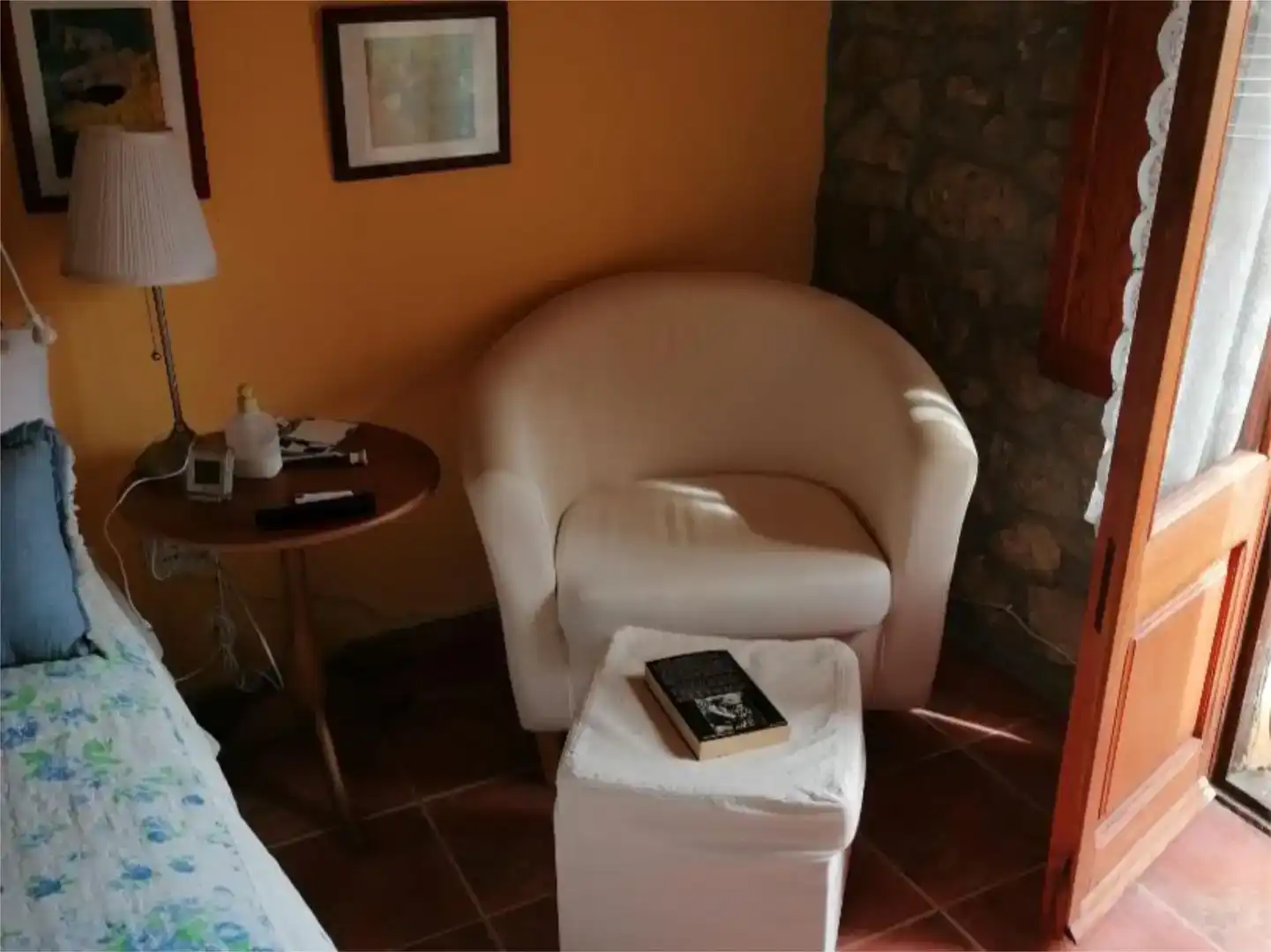 Sala de estar de Casa adosada en venta en Arén con Trastero, Amueblado y Horno