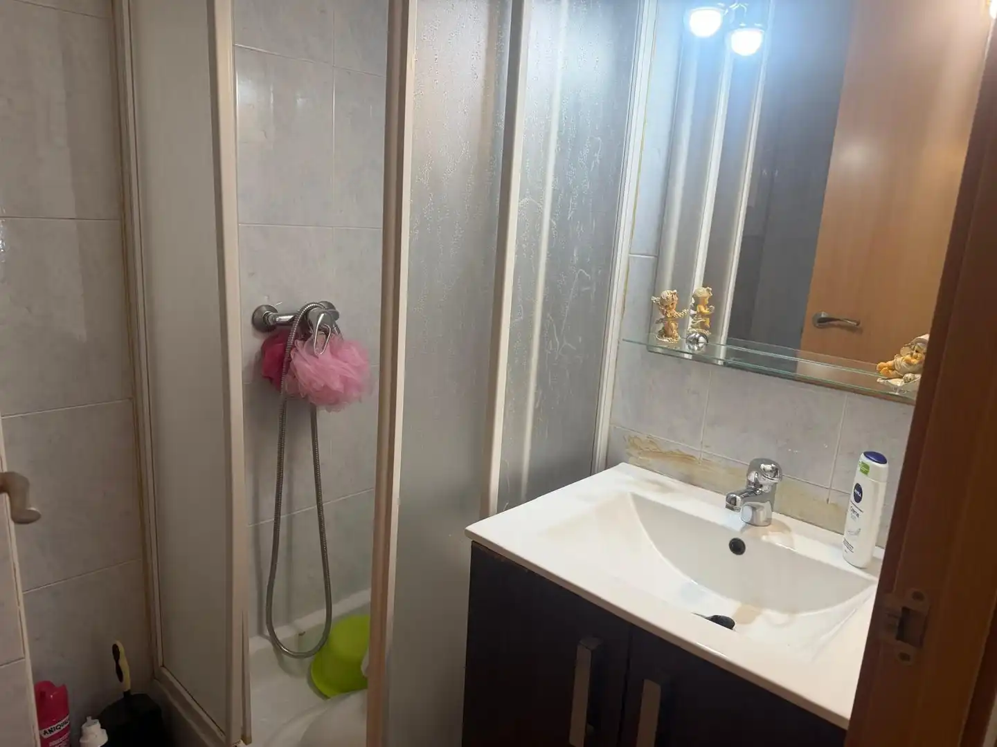 Bathroom of Flat for sale in Barcelona  with Air Conditioner and Furnished