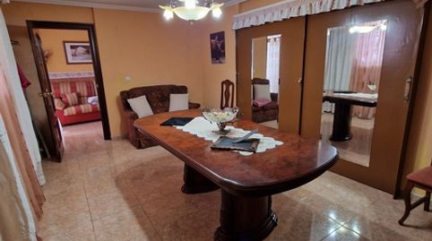 Foto 3 de Casa o xalet en venda a Calle Pérez Galdós, Centro ciudad, Linares