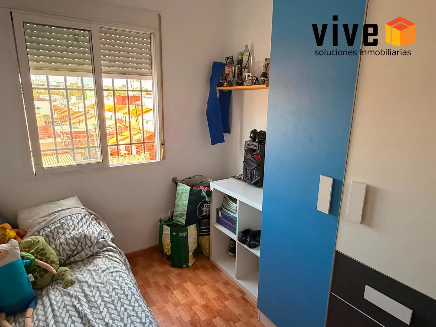 Bedroom of Flat for sale in Sevilla  with Air Conditioner and Storage room