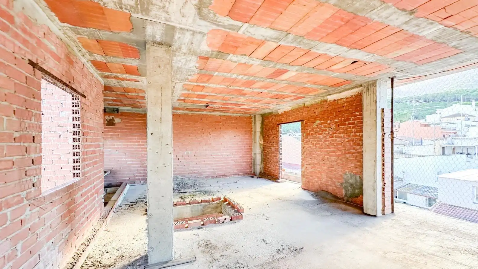 Inmuebles singulares con ascensor en venta en Avenida Blas Infante 62, imagen 2