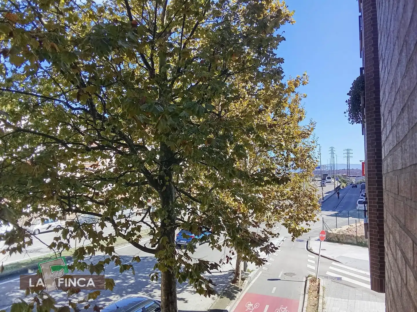 Vista exterior de Pis en venda en Gijón  amb Calefacció, Parquet i Moblat
