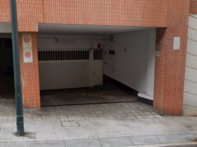 Garaje en Alquiler en Julian Gaiarre Hiribidea, 30 en Txurdinaga