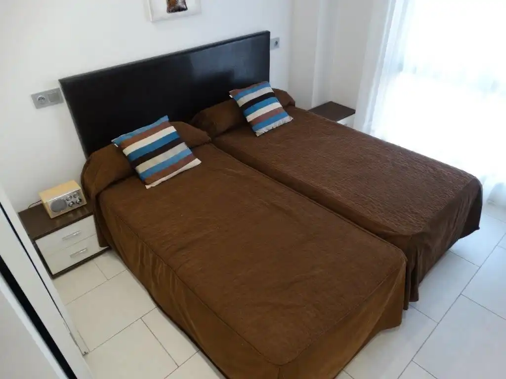 Schlafzimmer von Wohnung zur Miete in Guardamar del Segura mit Klimaanlage, Terrasse und Möbliert
