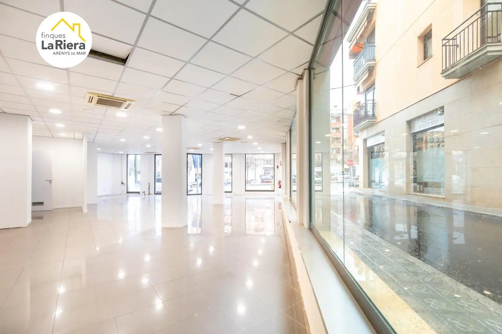 Business premises to rent in Centre, imagen 2