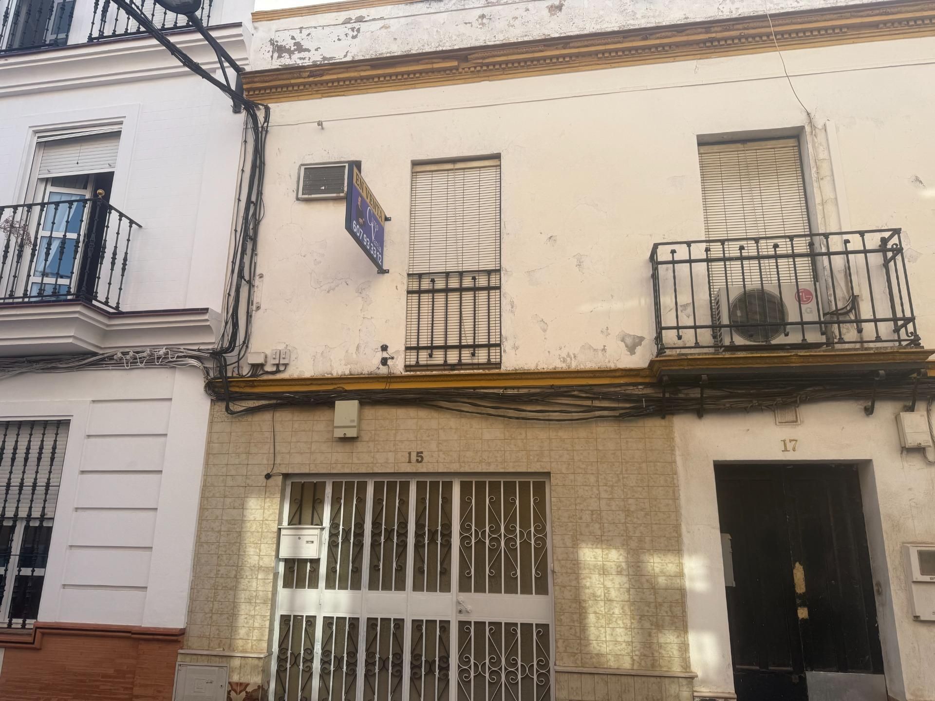 Casa o xalet en venda a Calle de Manuel de Falla, Centro - Doña Mercedes