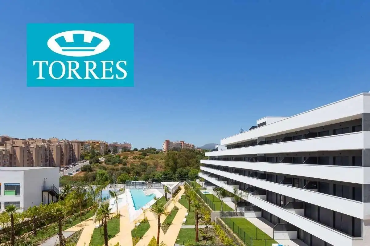 Vista exterior de Piso de alquiler en Estepona con Aire acondicionado, Terraza y Trastero