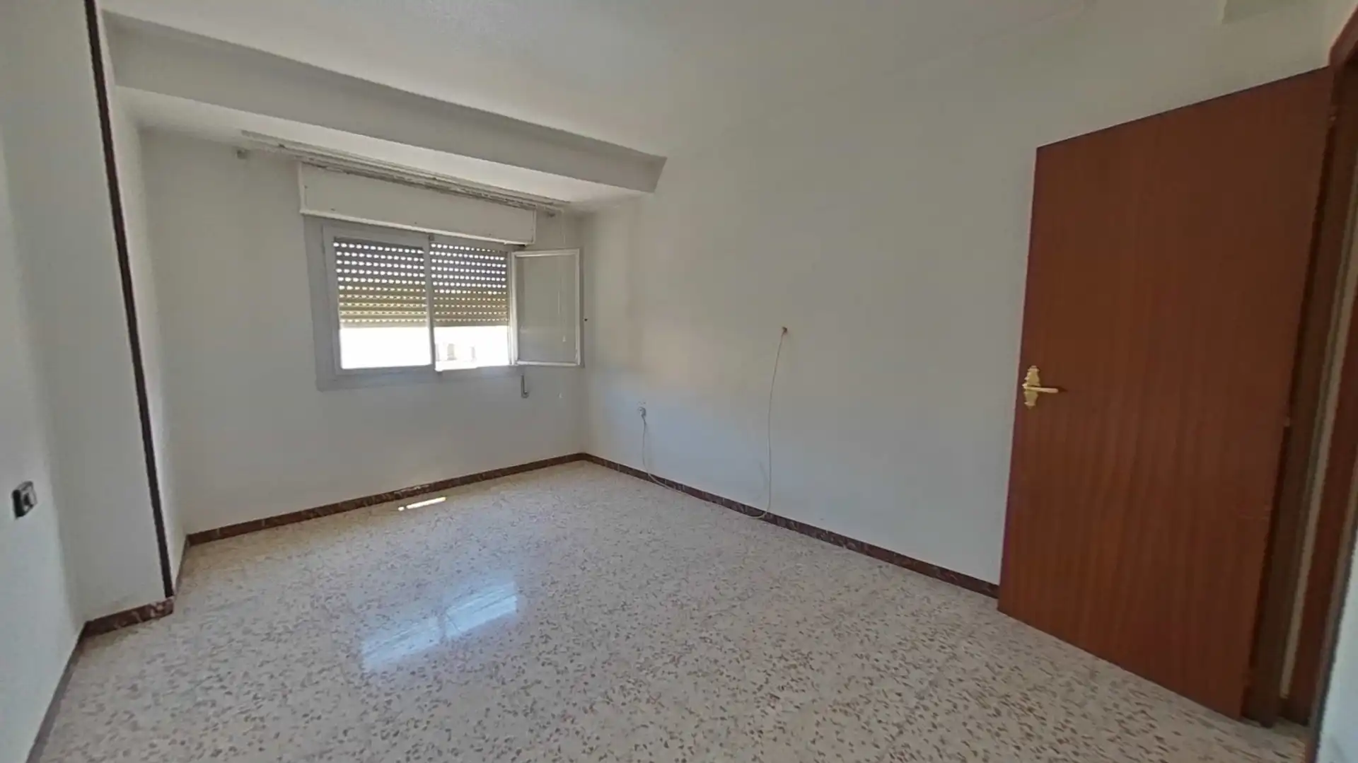 Habitación de Piso en venta en El Pinós / Pinoso con Balcón