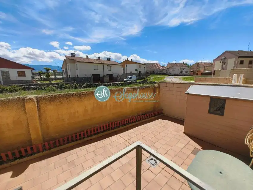 Terraza de Piso en venta en Torrecaballeros con Calefacción y Internet
