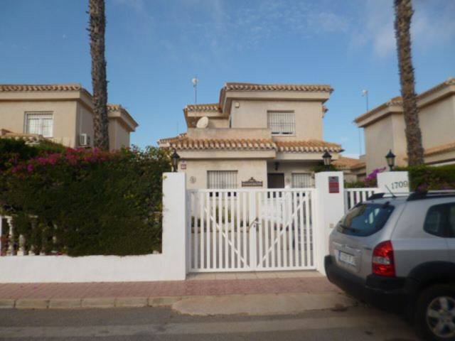 Casa-chalet en Venta en La Zenia