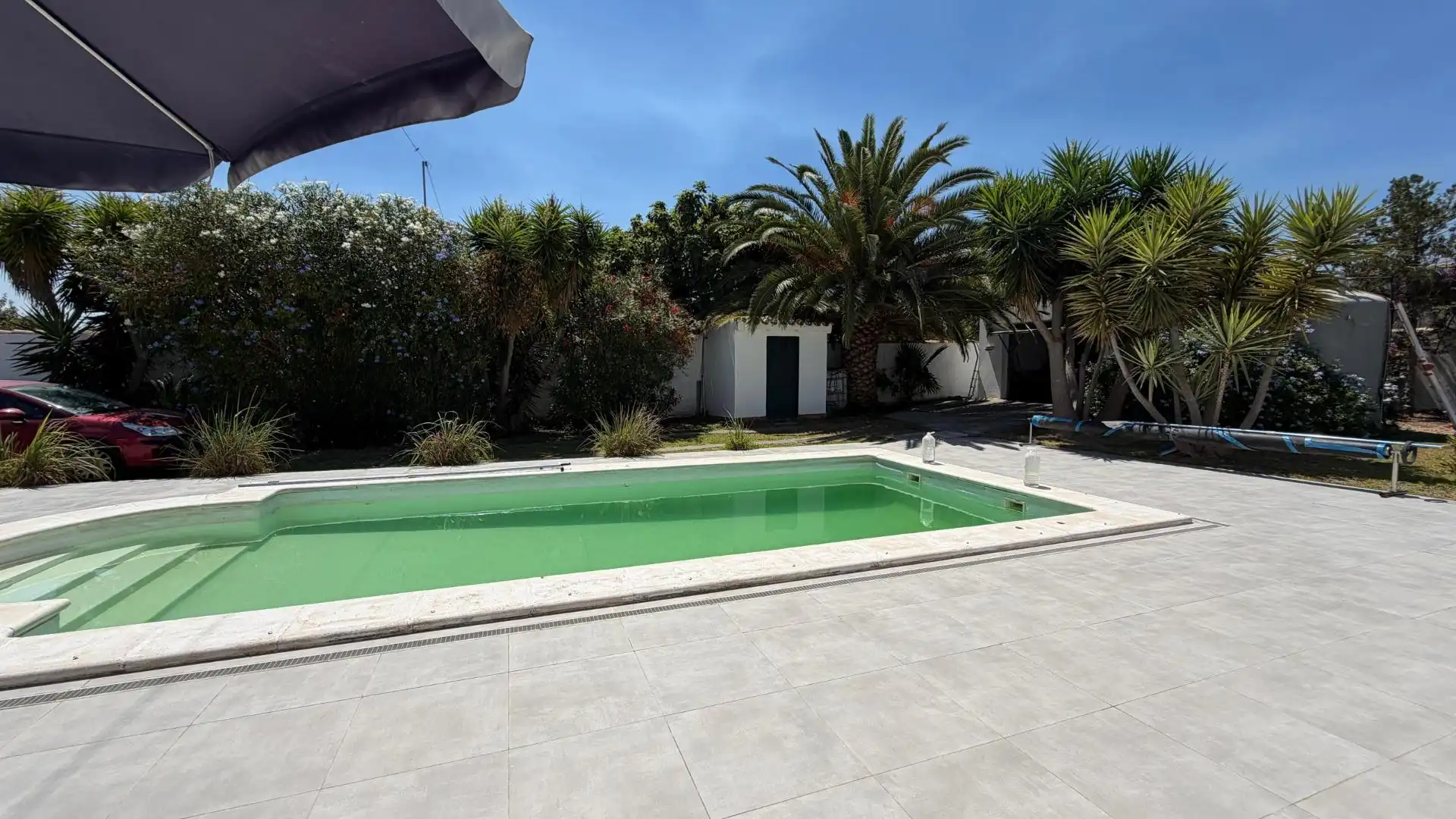 Piscina de Casa o xalet en venda en Chiclana de la Frontera amb Aire condicionat, Calefacció i Jardí privat