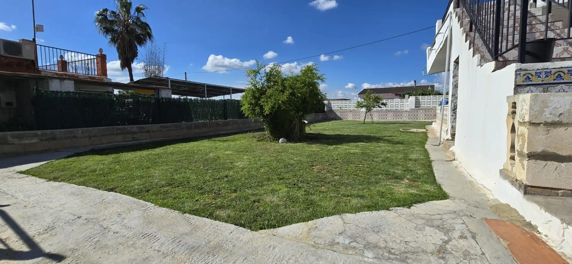 Casa o chalet en venta en Llíria con Jardín privado, Terraza y Piscina comunitaria