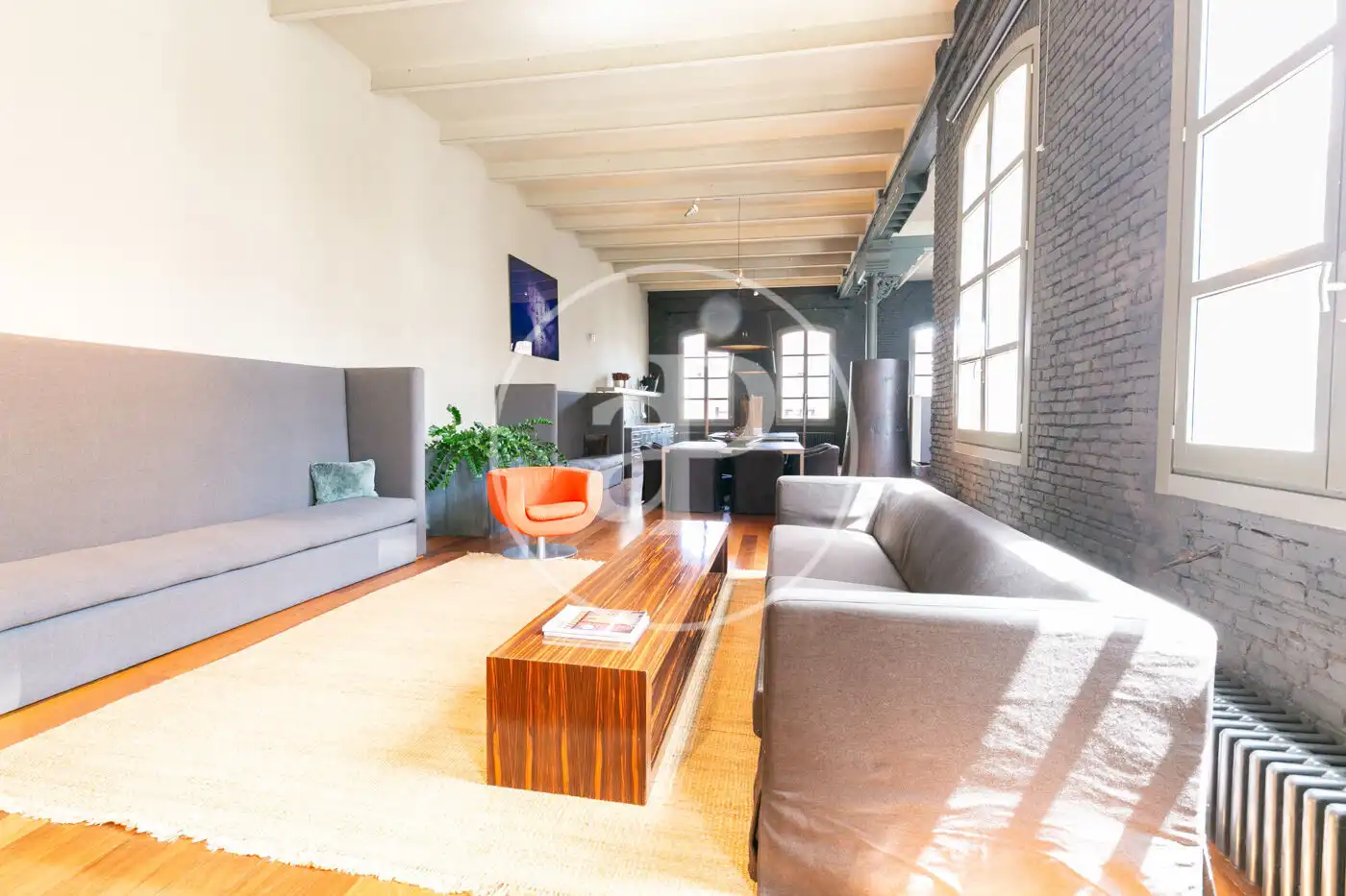 Sala de estar de Piso de alquiler en Barcelona con Aire acondicionado, Calefacción y Amueblado