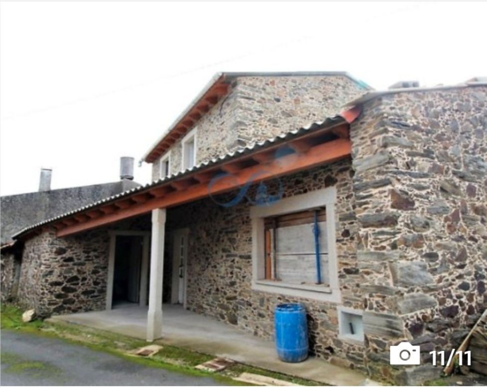 Vista exterior de Casa adosada en venda en Oza dos Ríos amb Jardí privat