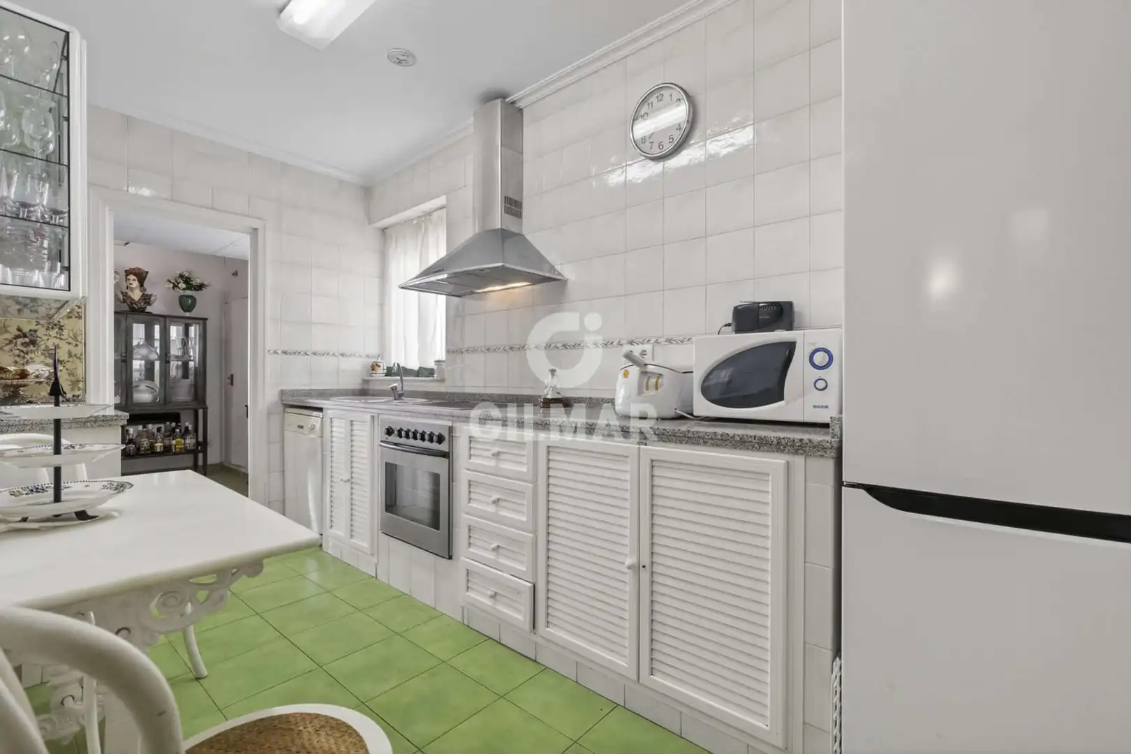 Cocina de Piso en venta en Sevilla con Calefacción y Balcón