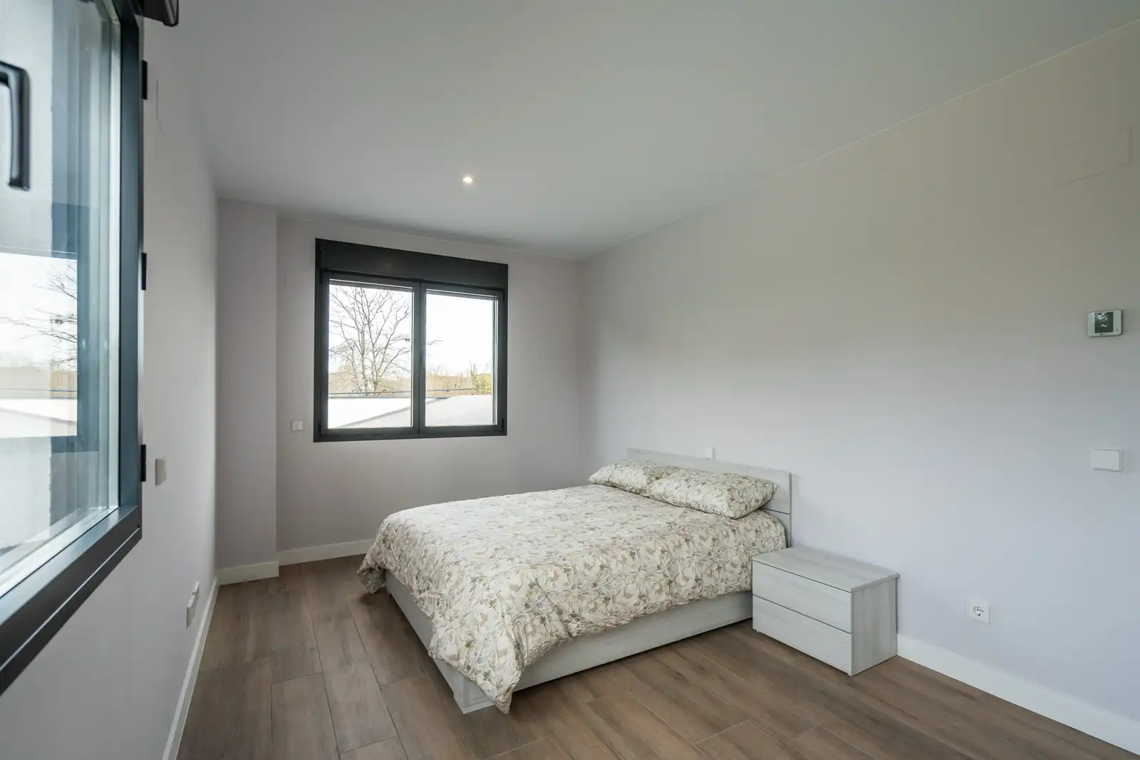 Bedroom of Houses for sale in Villanueva de la Cañada  with Air Conditioner, Heating and Private garden