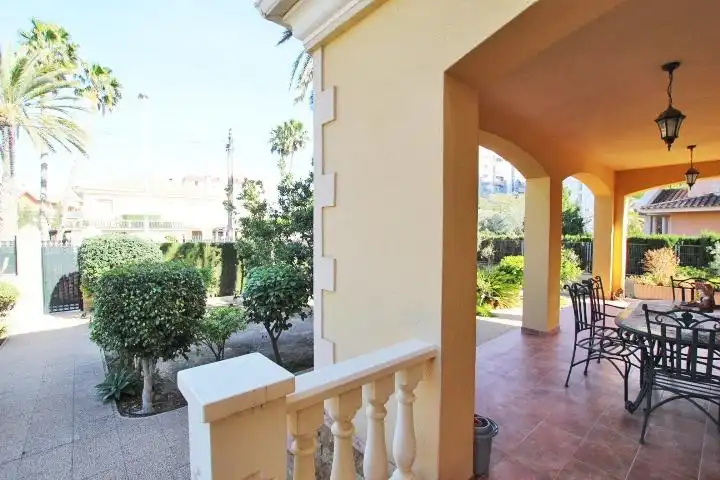 Detached house with garden for sale in Elche ciudad, imagen 10