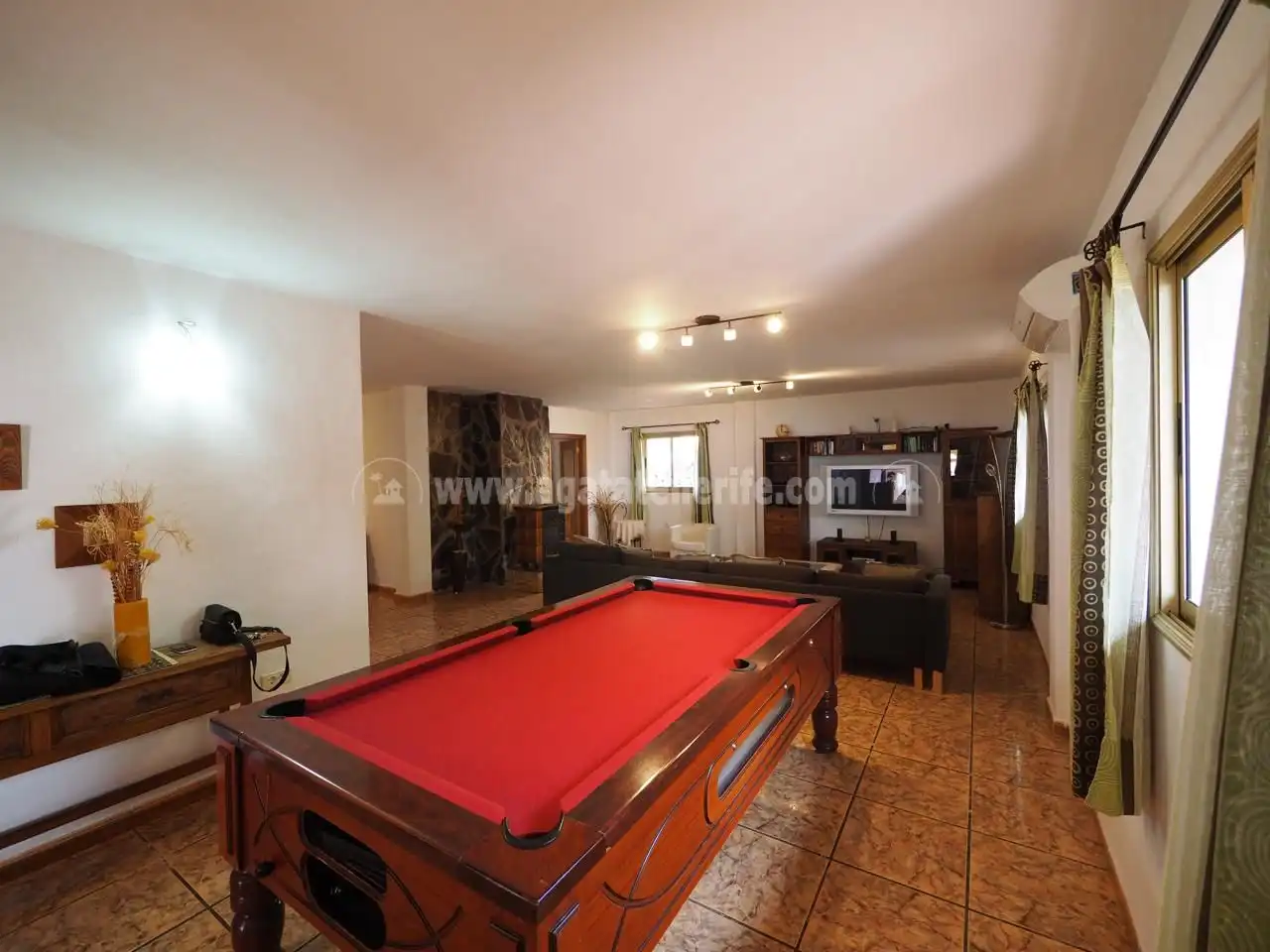 Country homes for sale in Casco Urbano