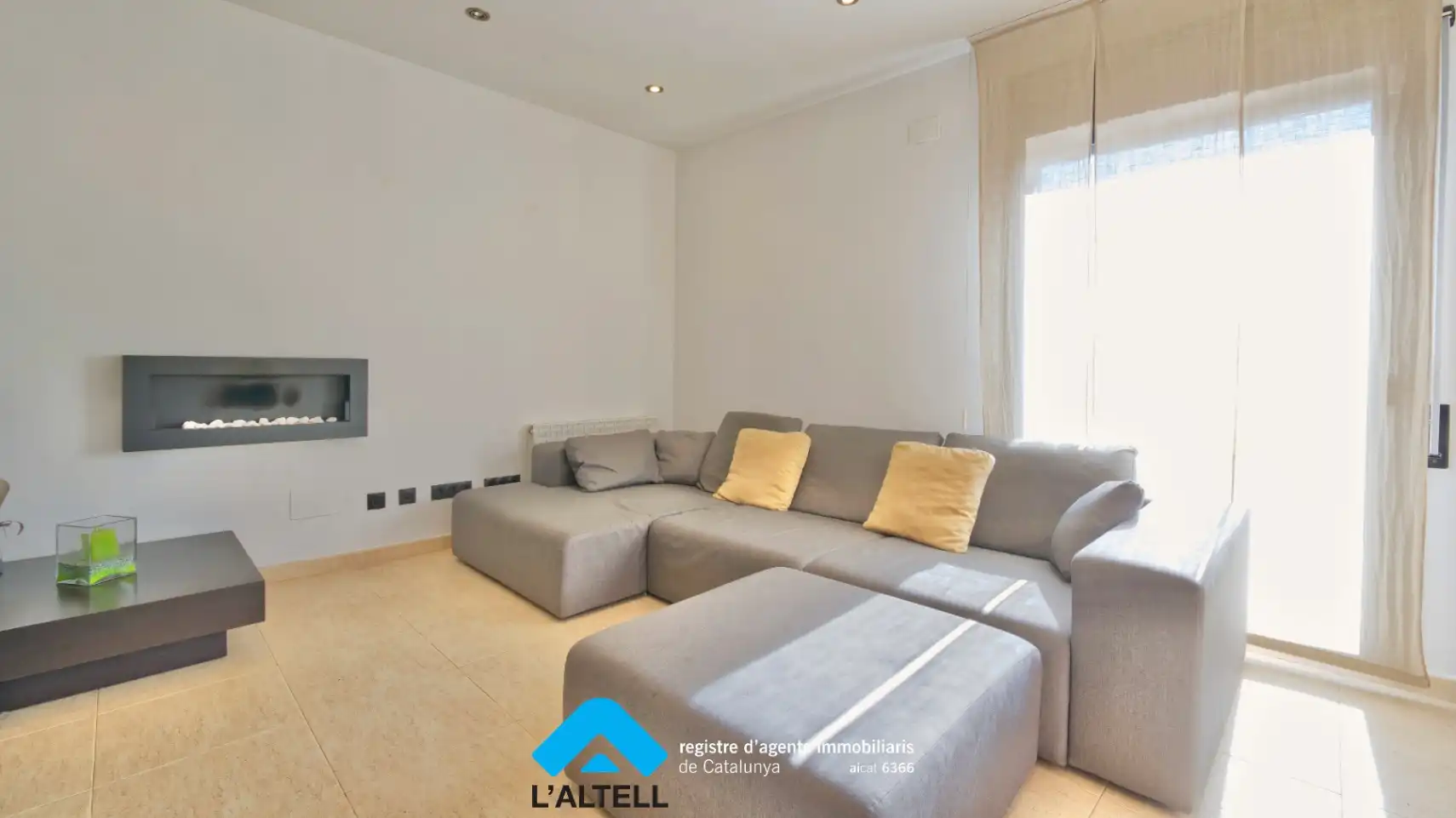 Sala de estar de Casa o chalet en venta en L'Ametlla del Vallès con Calefacción, Jardín privado y Terraza