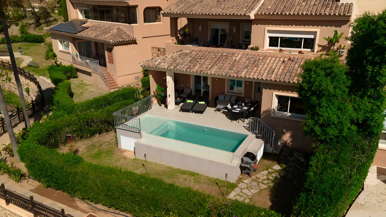 Garten von Erdgeschoss zum Verkauf in Marbella mit Klimaanlage, Privatgarten und Terrasse