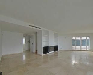 Sala d'estar de Casa adosada en venda en Aranjuez amb Terrassa i Traster