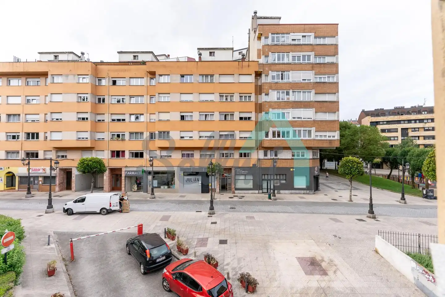 Außenansicht von Wohnung zum Verkauf in Oviedo  mit Heizung