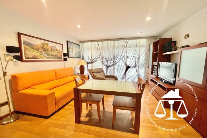 Sala d'estar de Pis en venda en  Barcelona Capital amb Aire condicionat, Calefacció i Parquet