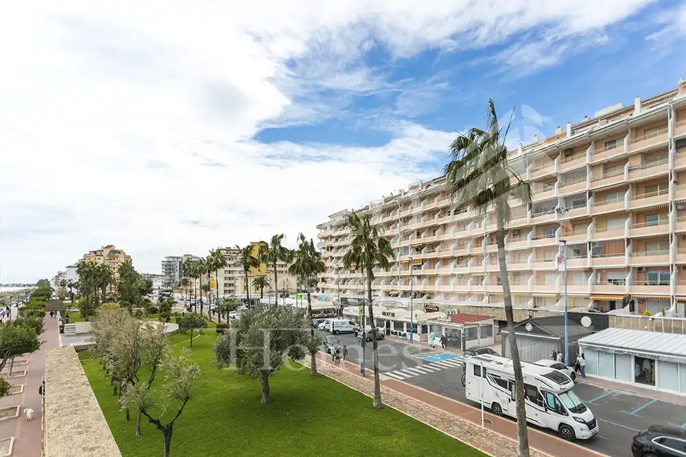 Vista exterior de Apartamento en venta en Peñíscola / Peníscola con Aire acondicionado, Calefacción y Amueblado