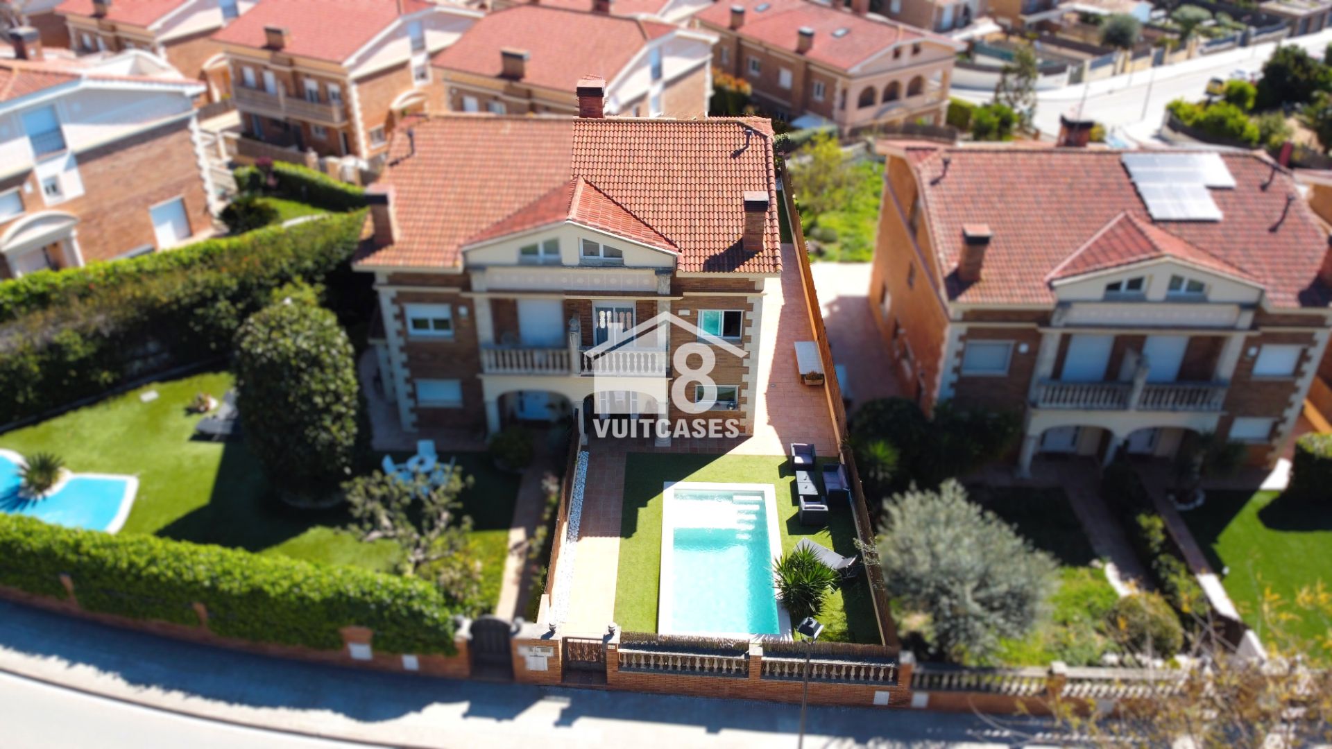 Exterior view of Single-family semi-detached for sale in Sant Vicenç de Montalt  with Air Conditioner, Heating and Private garden