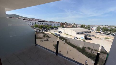 Foto 2 de Piso en venta en Poleares, Lucena