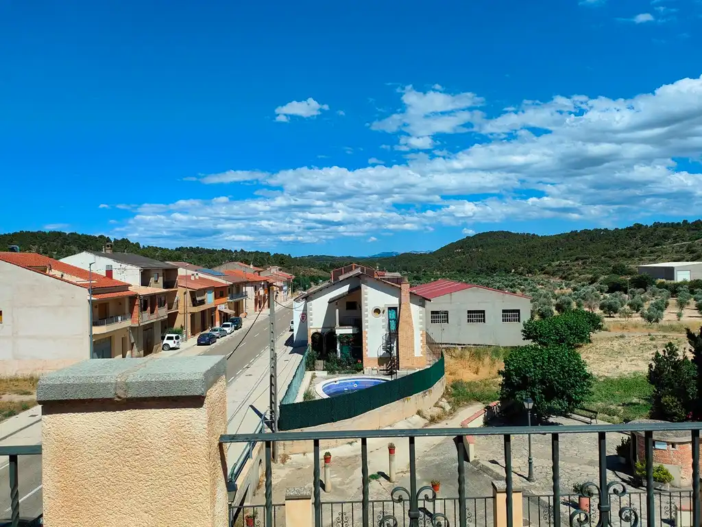 Vista exterior de Casa o chalet en venta en Valdeltormo con Amueblado