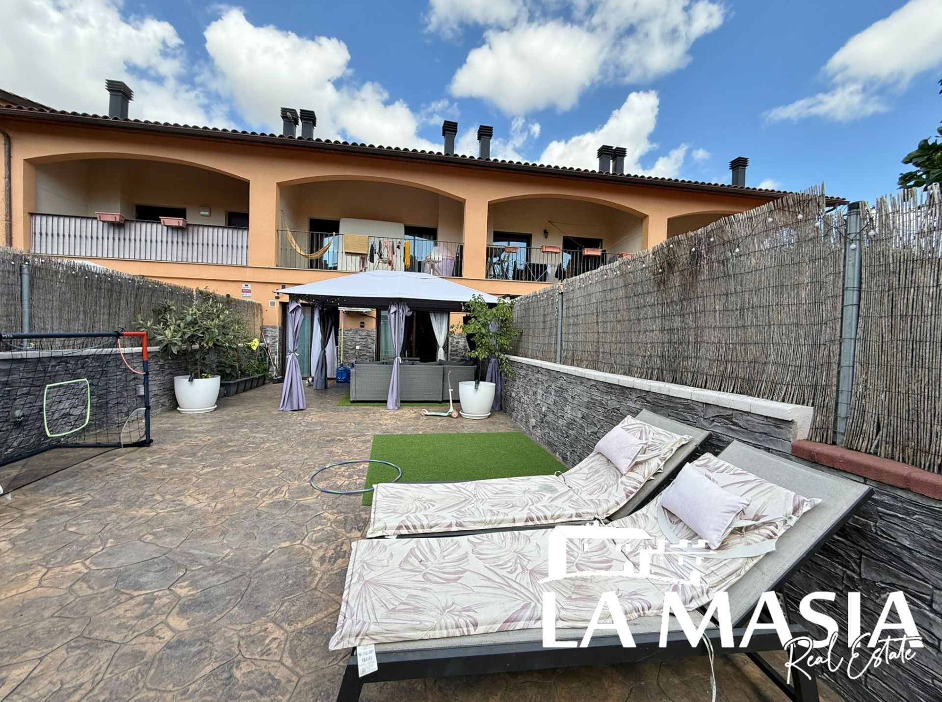 Terrassa de Casa adosada en venda en Olivella amb Aire condicionat, Calefacció i Jardí privat